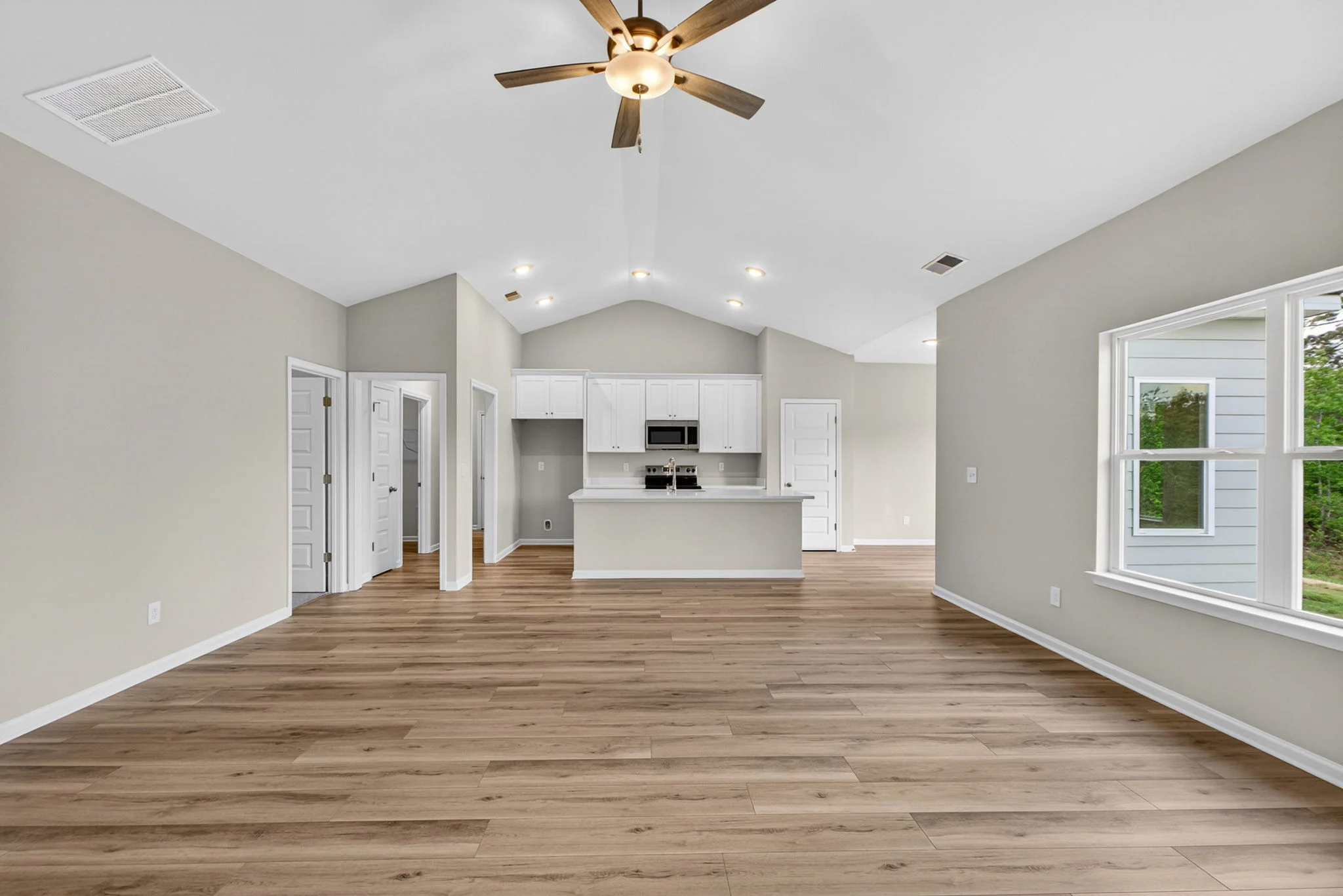 Gallery Photo 33