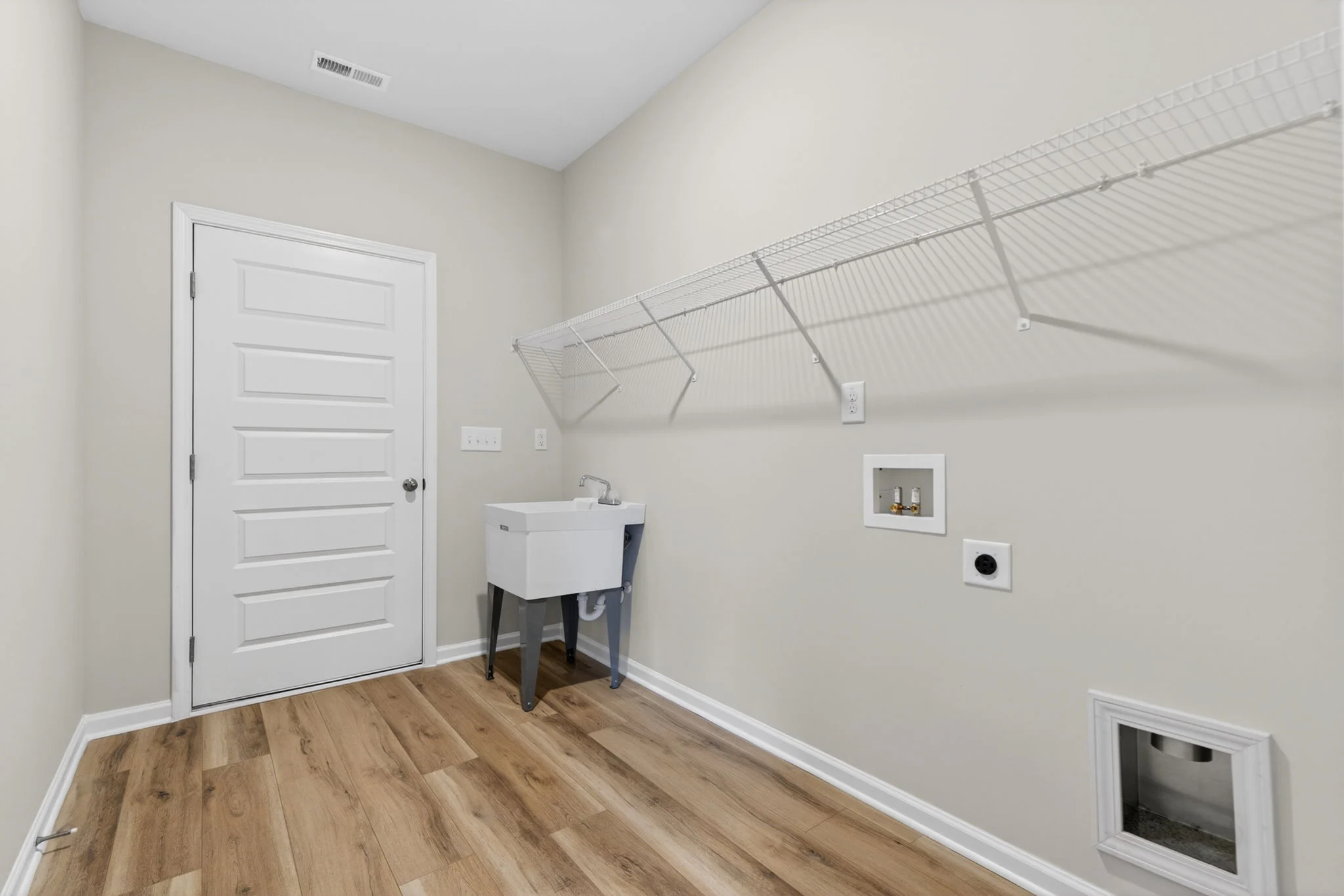 Gallery Photo 16