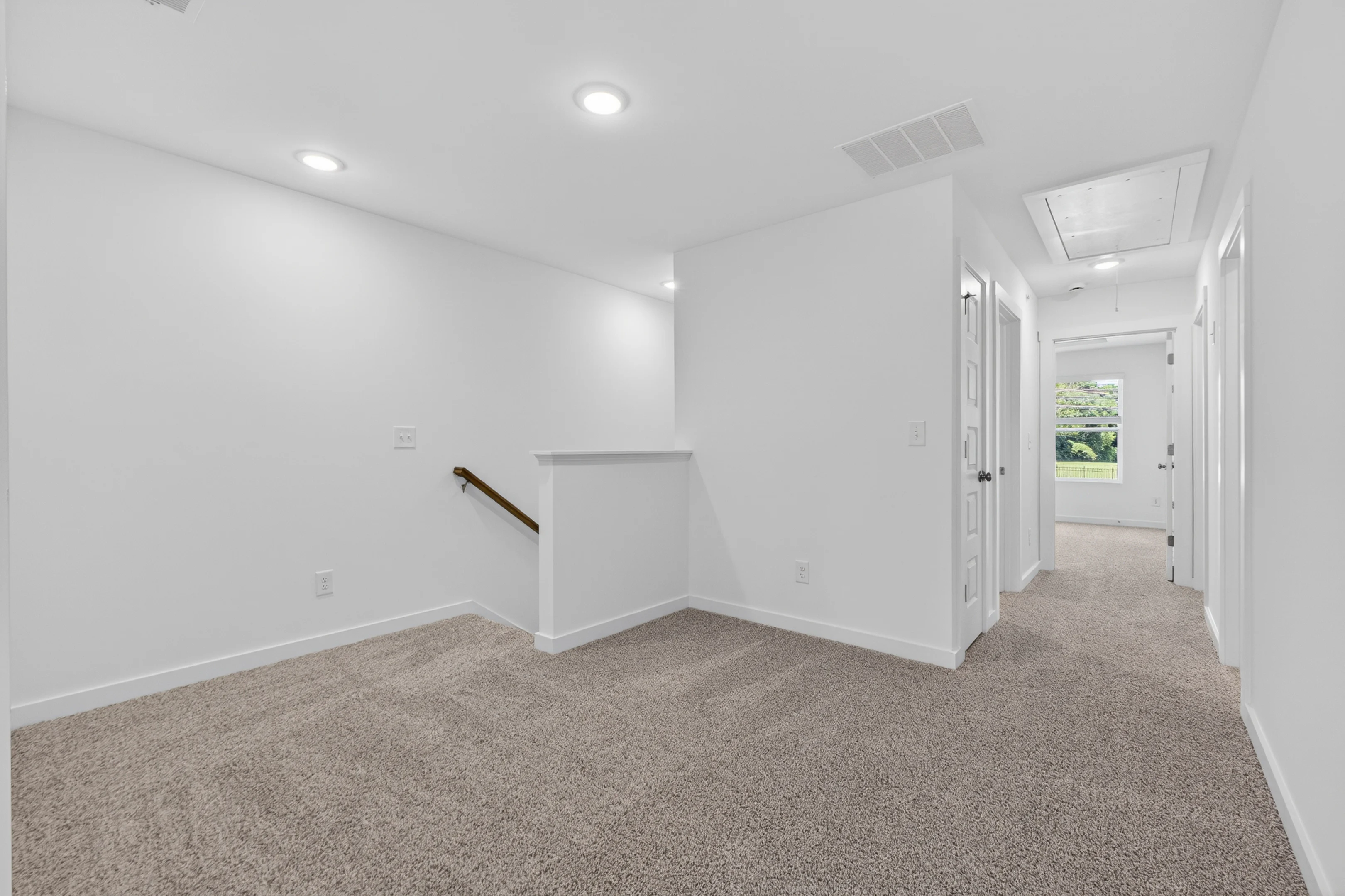 Gallery Photo 16