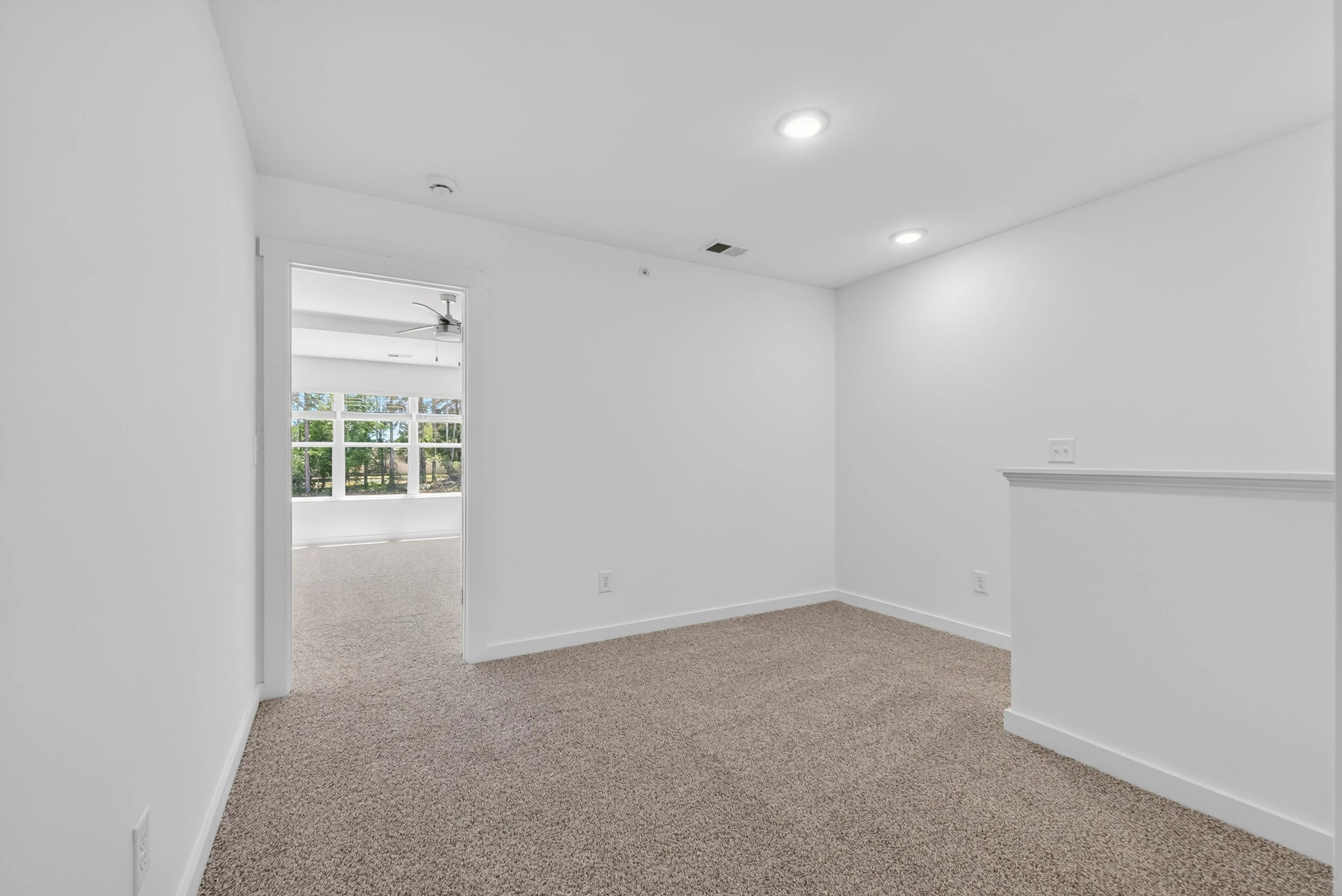 Gallery Photo 15