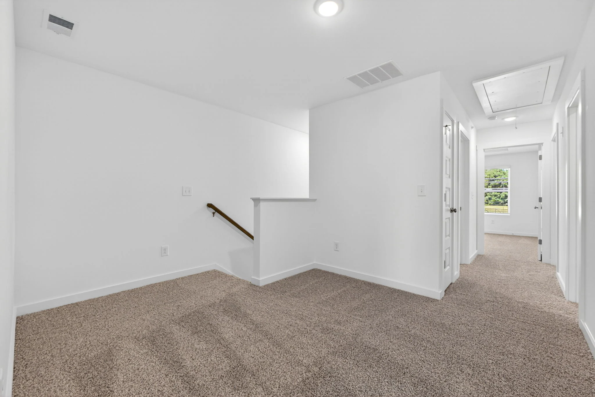 Gallery Photo 16