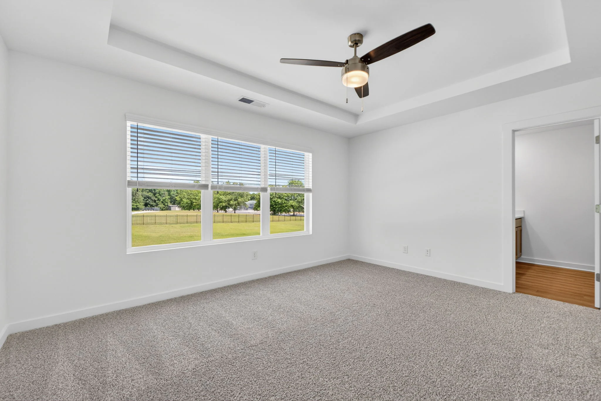 Gallery Photo 13