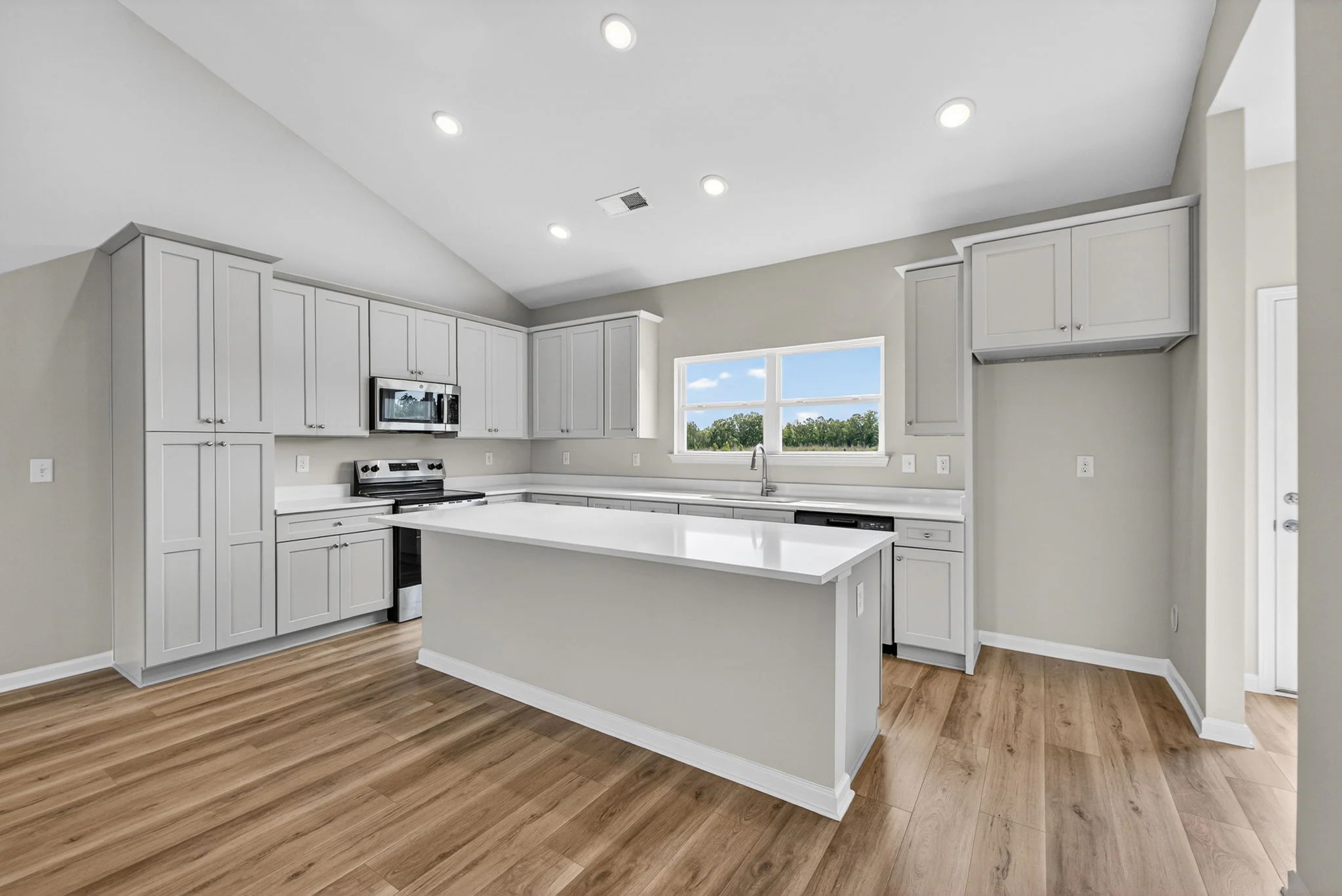 Gallery Photo 19