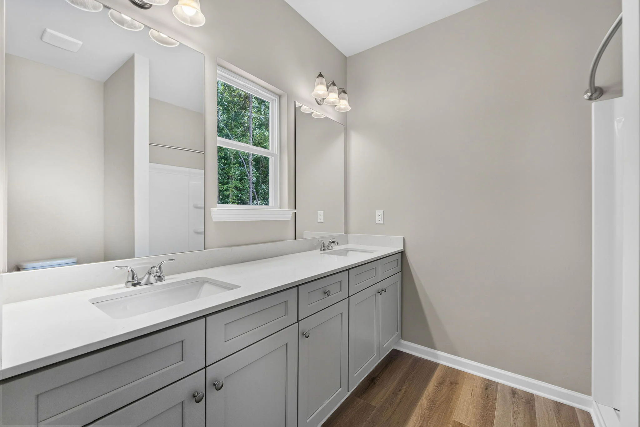 Gallery Photo 21